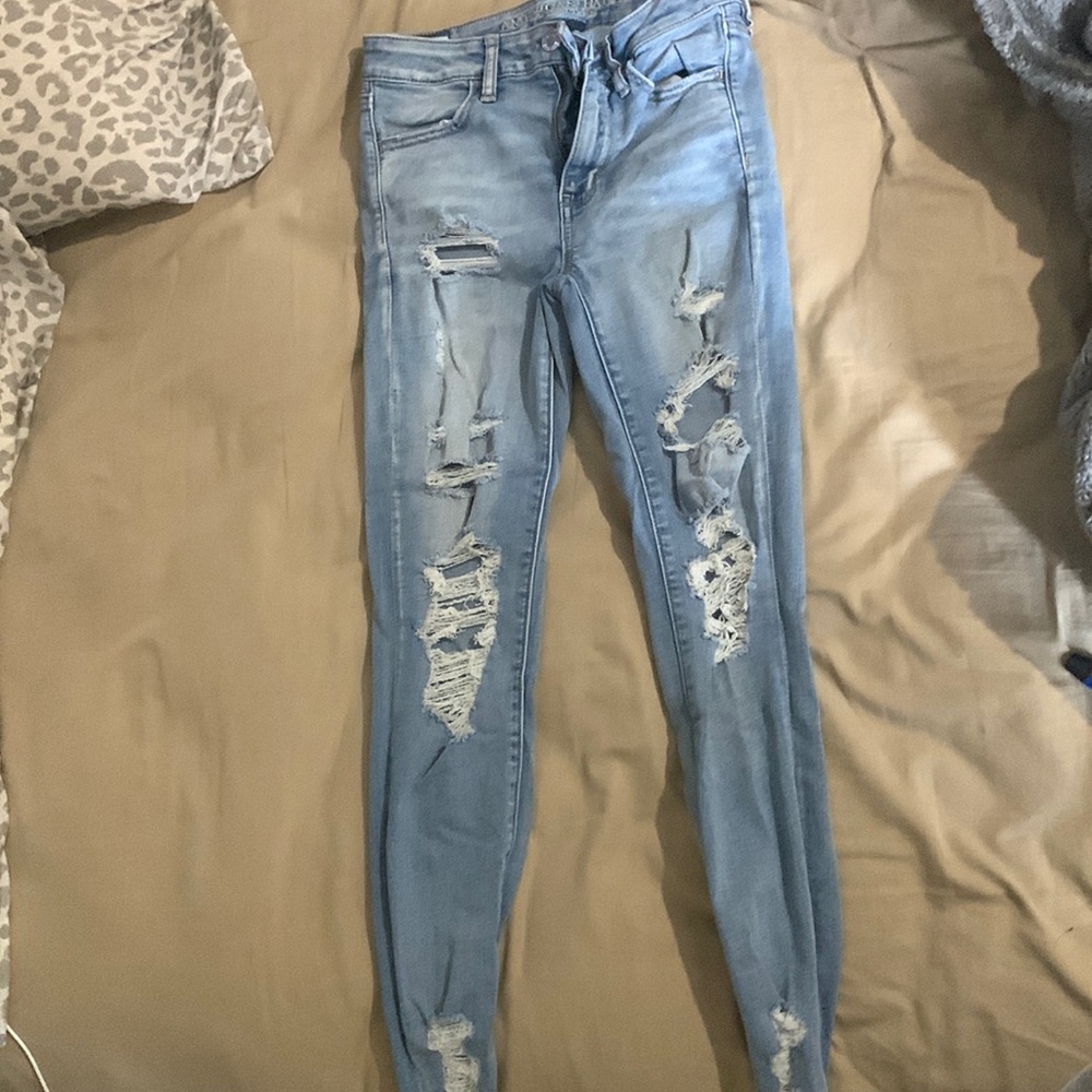 American Eagle skinny jeans size 2.